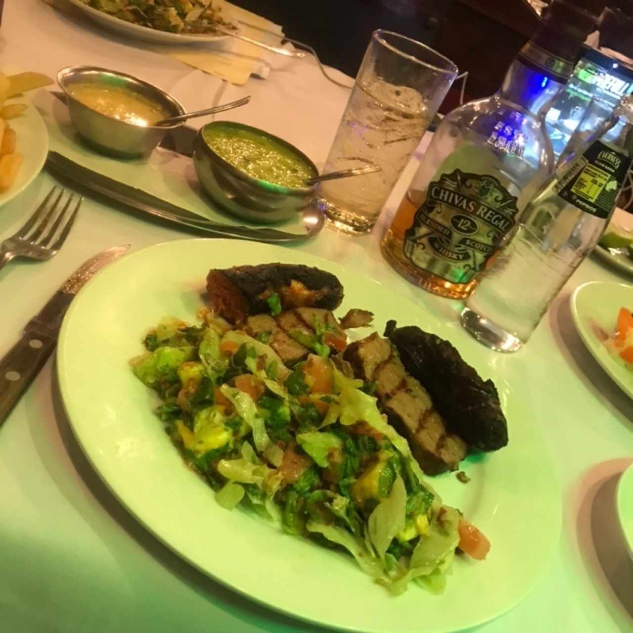 Solomo de Res Fileteado y Ensalad Koyak + Tocineta