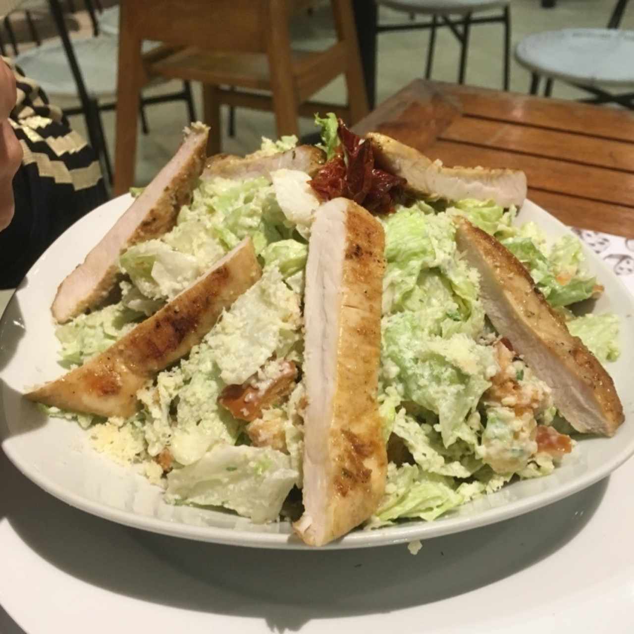 Ensalada césar con pollo