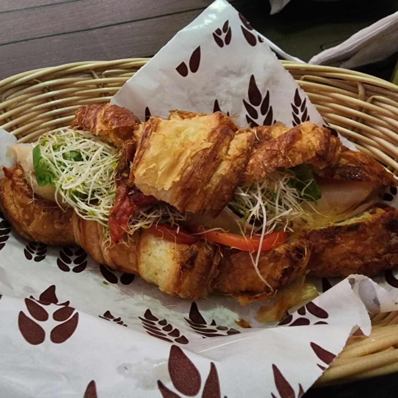 Croissant especial con queso Gouda