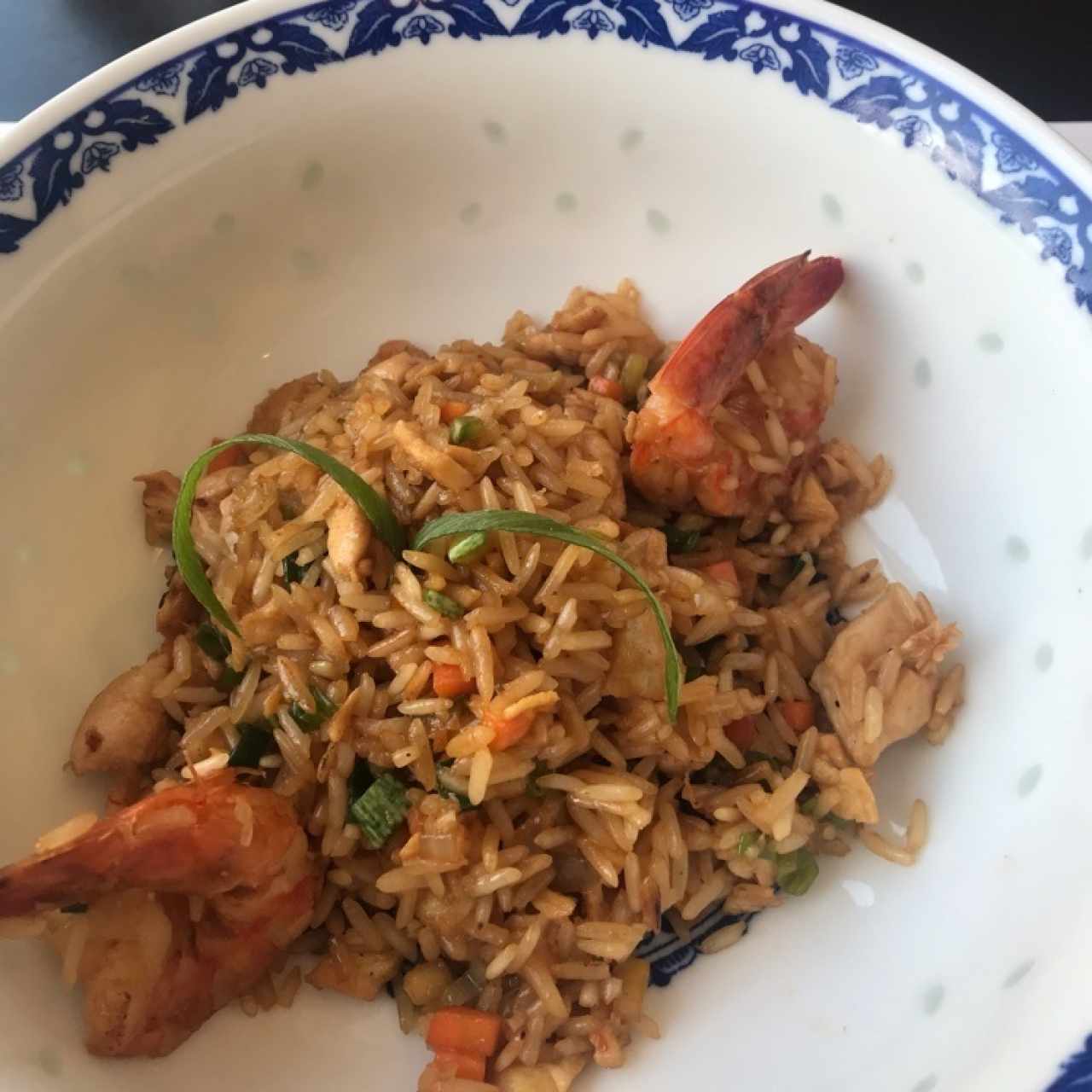 Arroz Asiático Mixto (Pollo y Langostinos)