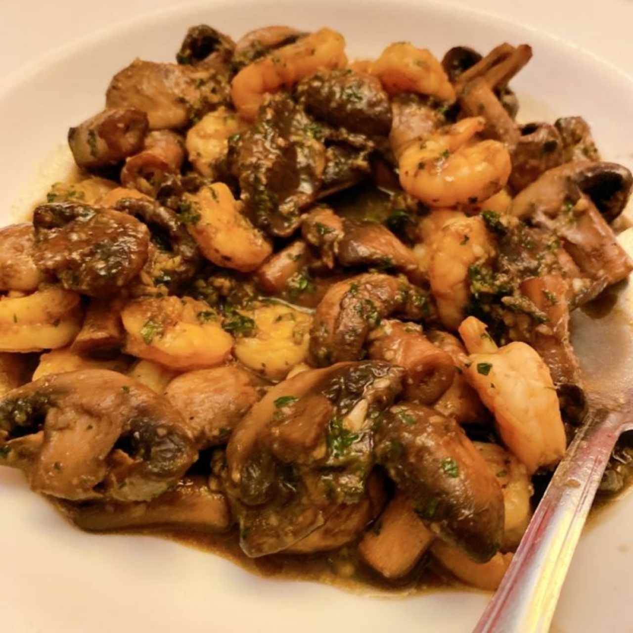 Champiñones con gambas