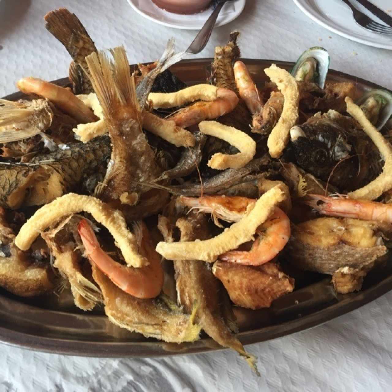 Parrilla de Pescado y Mariscos, excelente..!