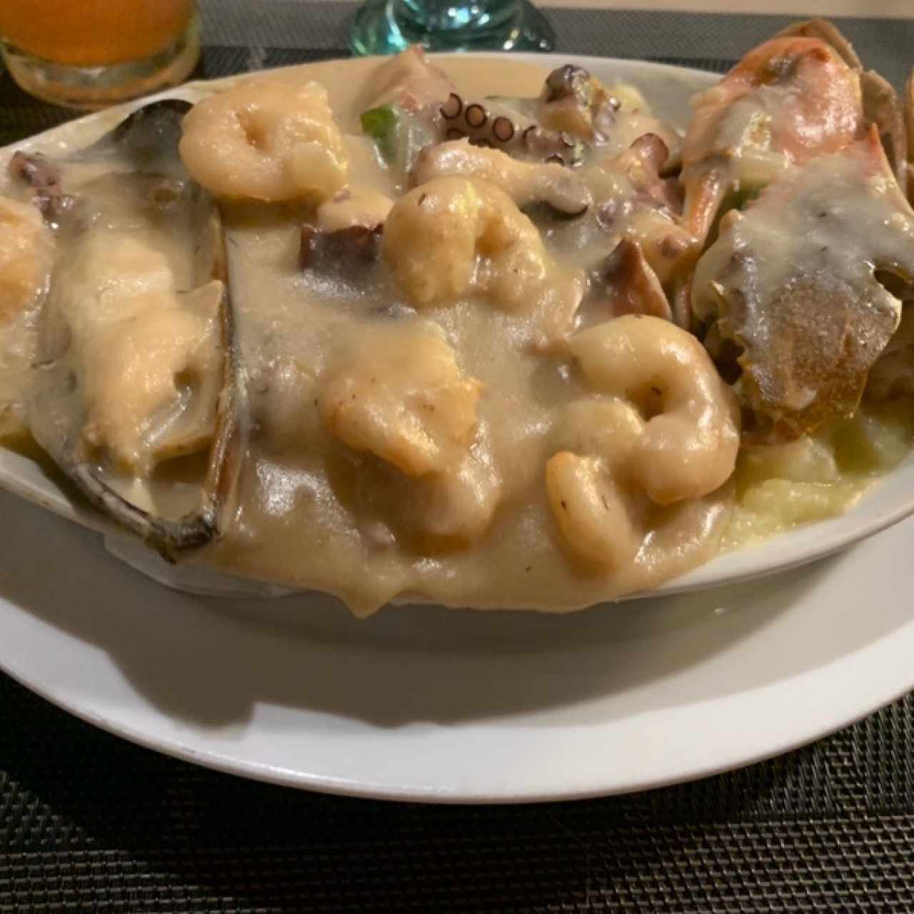 mero con gratinado de mariscos