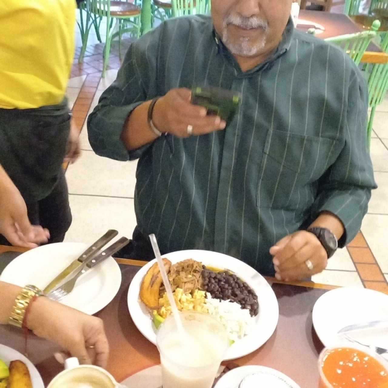 desayuno criollo tradicional 