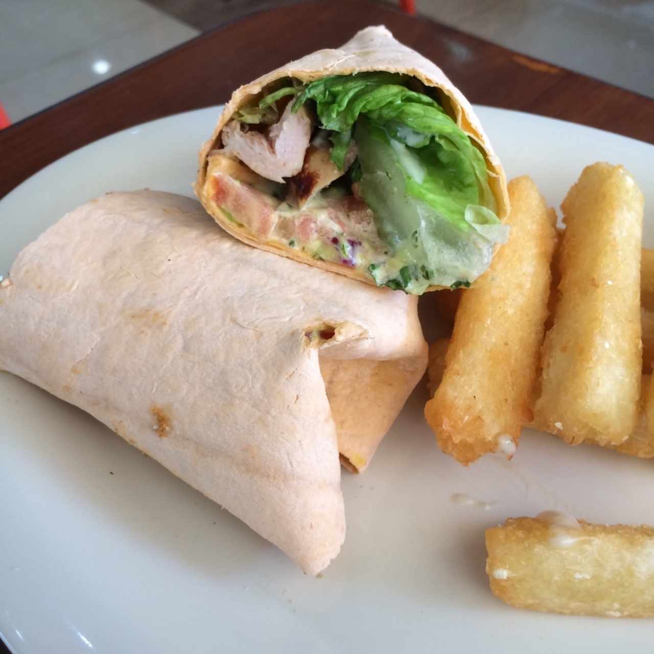 Wrap de Pollo con Yuca Frita