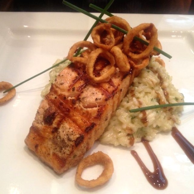 Salmón al grill con Risotto de limón 