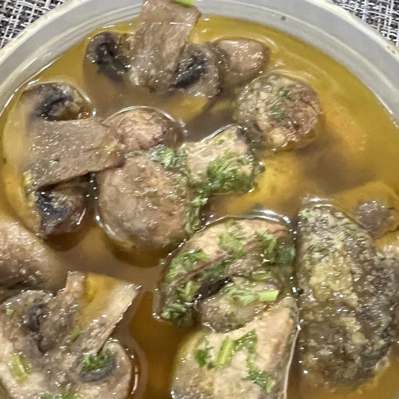 Hongos al Ajillo