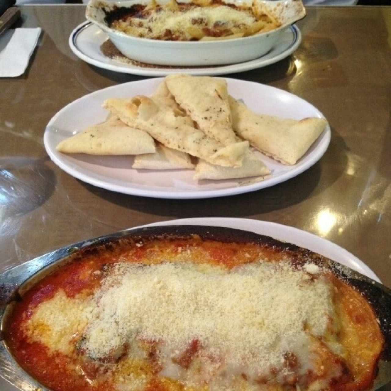Pasticho y pasta boloña 
