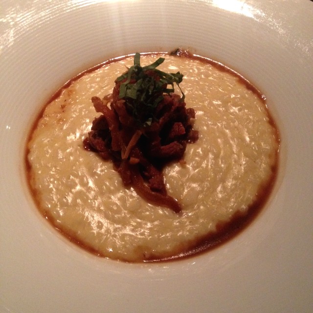 Risotto de parmesano con Lomo y restos del peru