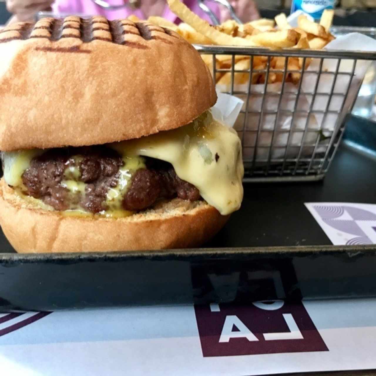 hamburguesa tipo alice