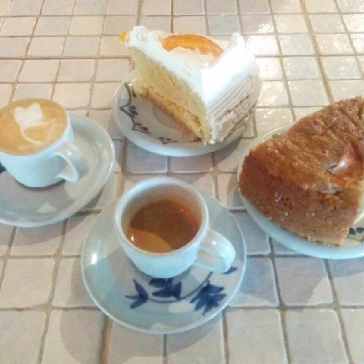 Torta de Melocotón y Torta de Manzana