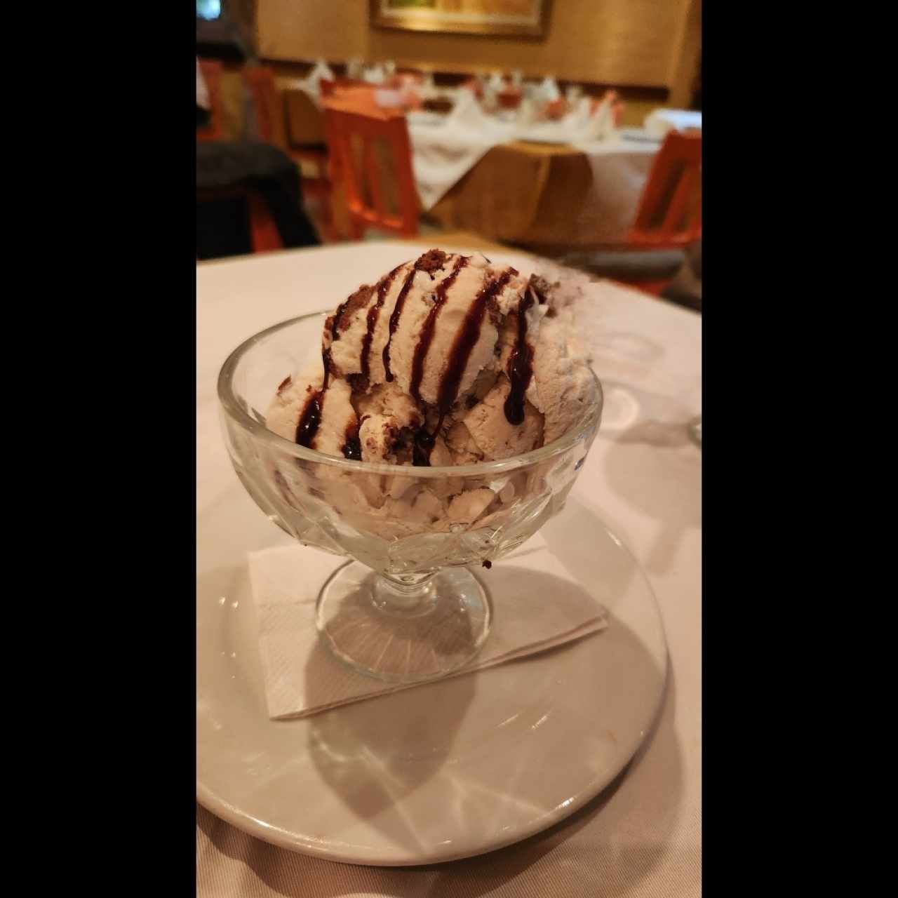 Helado marmoleado de oreo