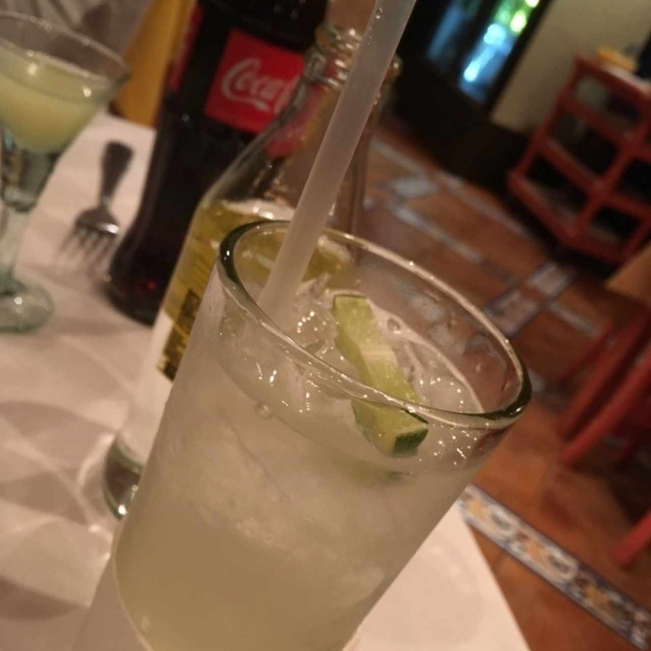 vodka tonic, porque tomo como un señor. 