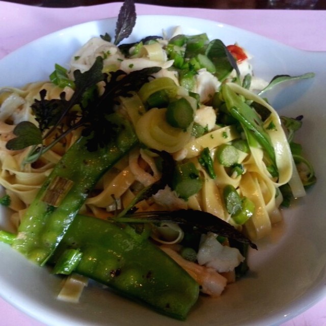 Linguini con Langosta