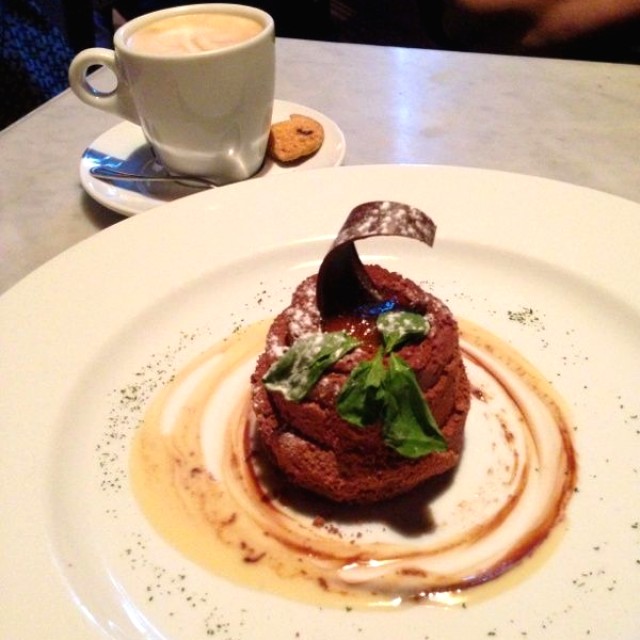 Postre de chocolate y parchita