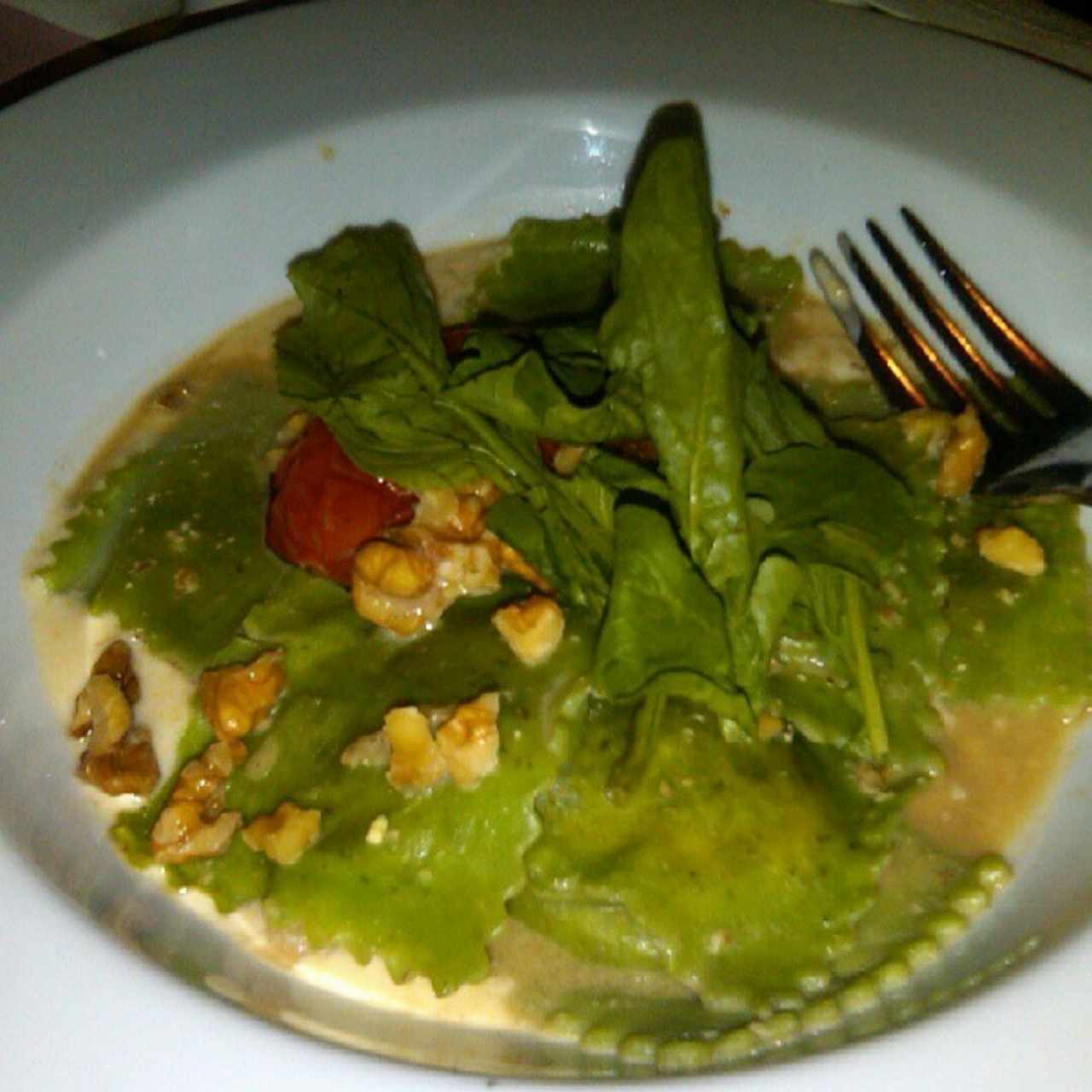 raviolis con tomates al filetto