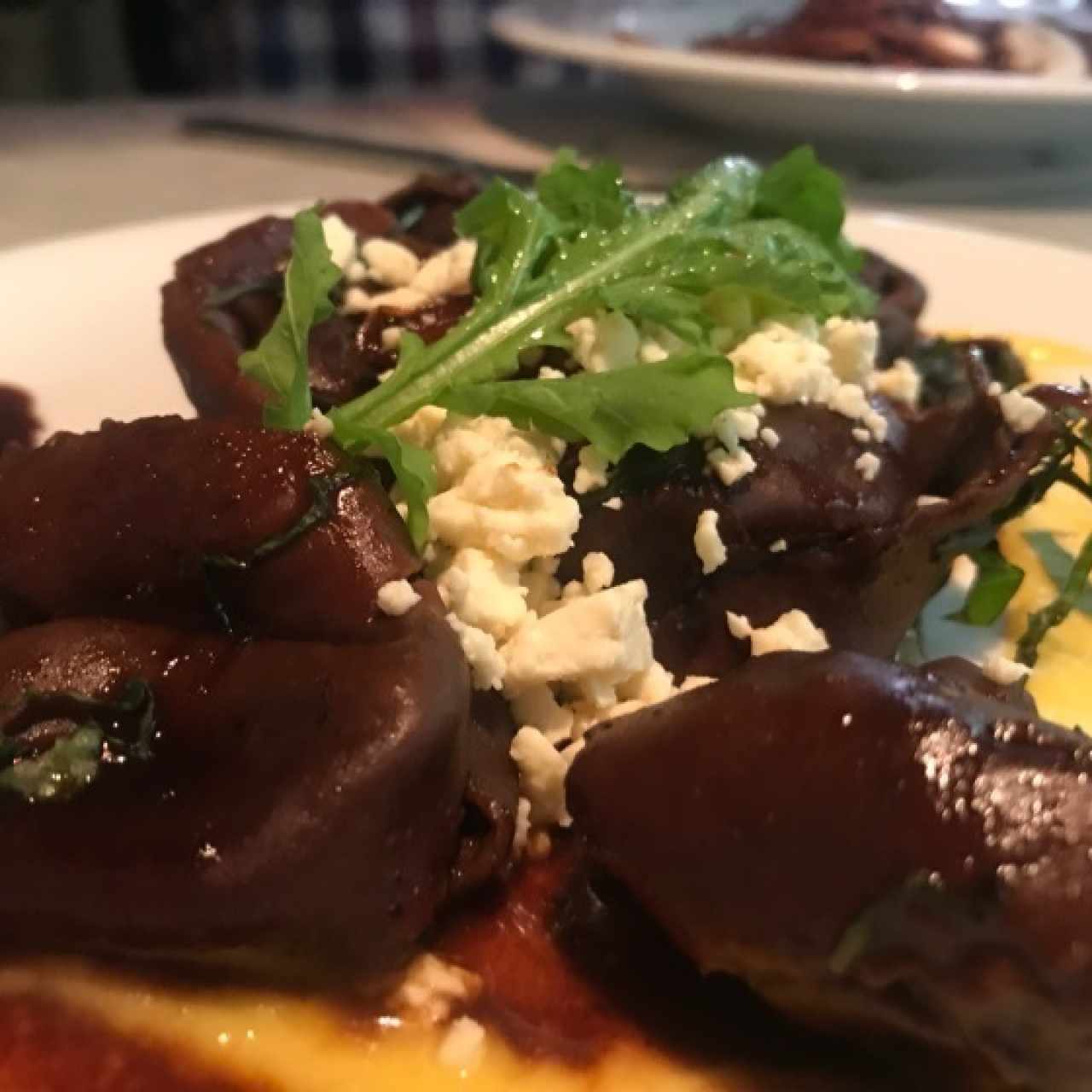 Raviolis de asado negro