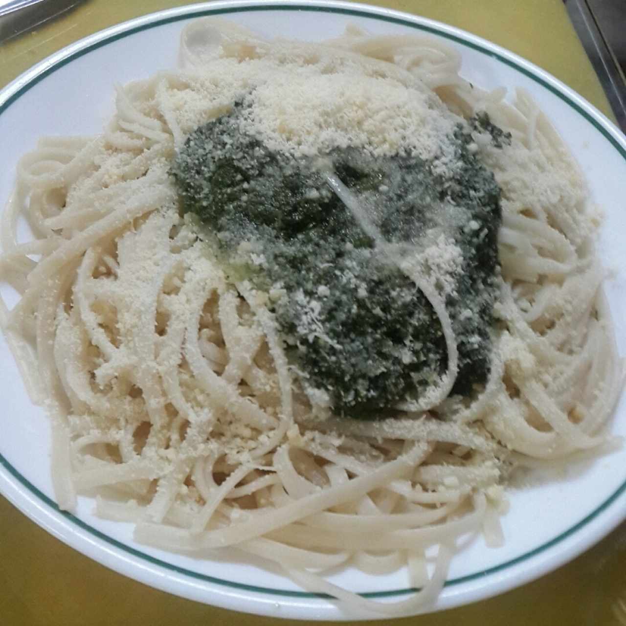 Linguini al Pesto, Excelente