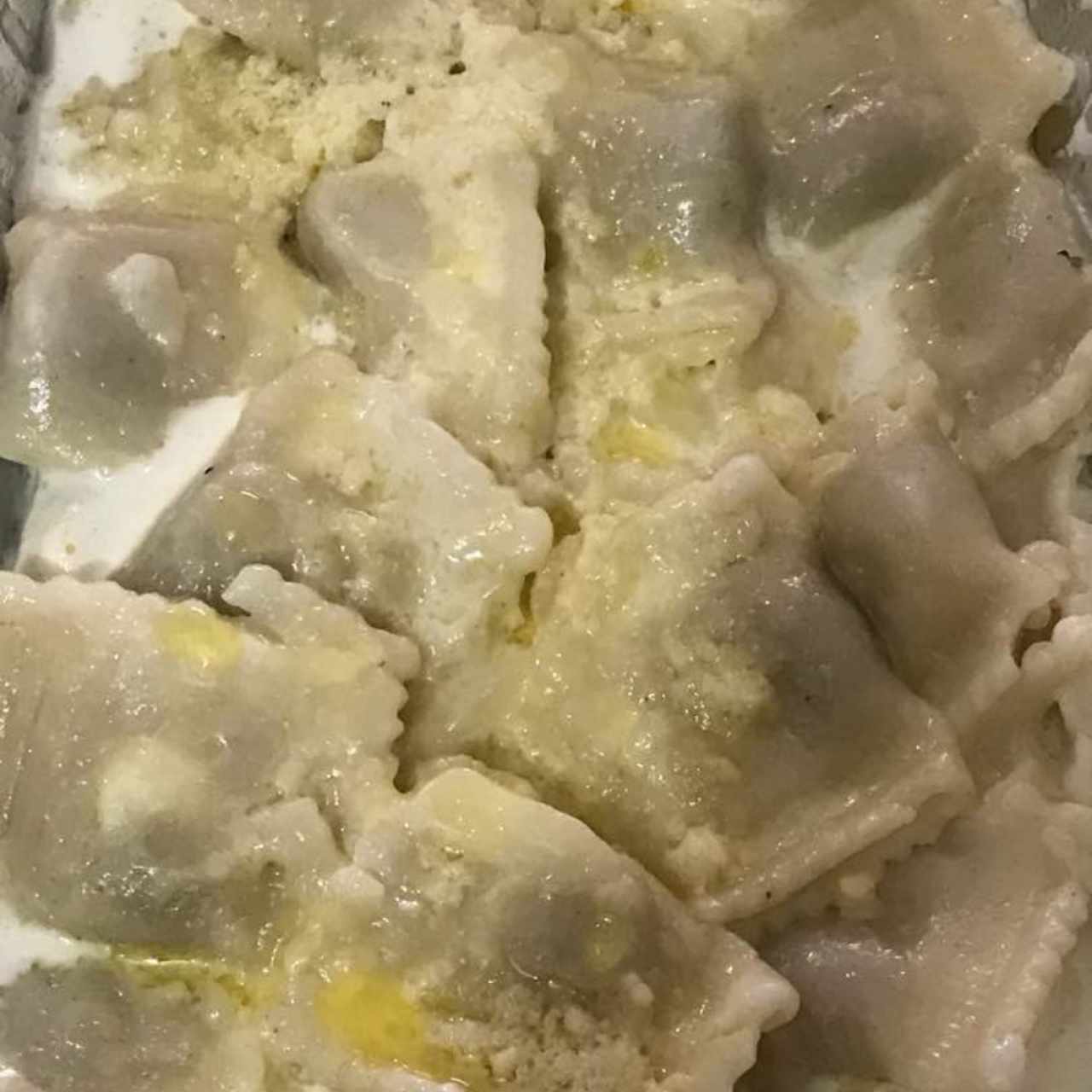 Ravioli de Carne con Crema, Buenos 