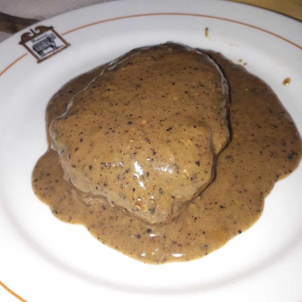 Lomito con salsa de pimienta