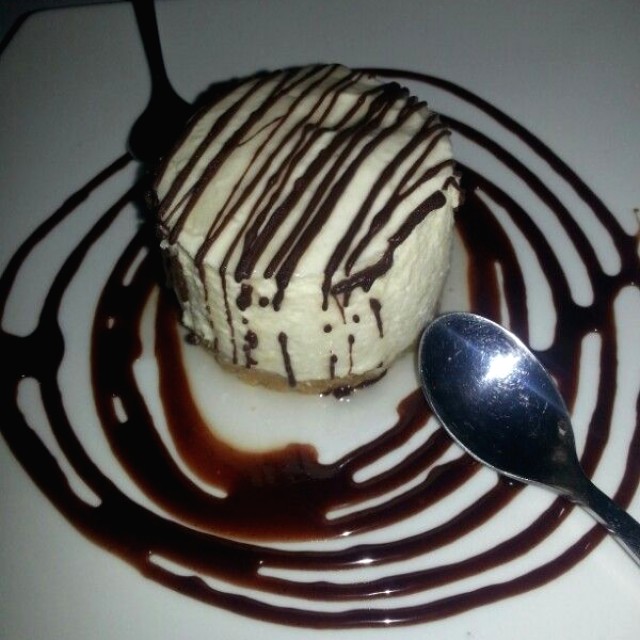 Cheesecake con chocolate y frangelico