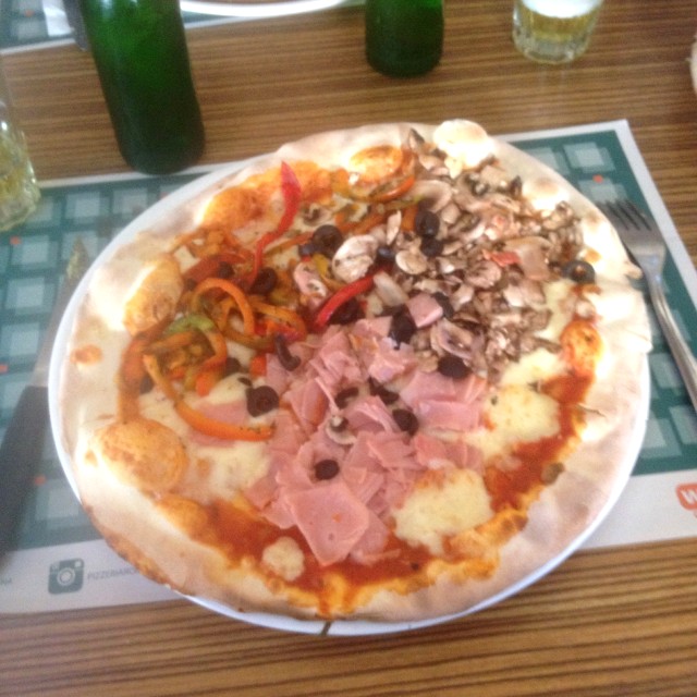 Pizza cuatro estaciones