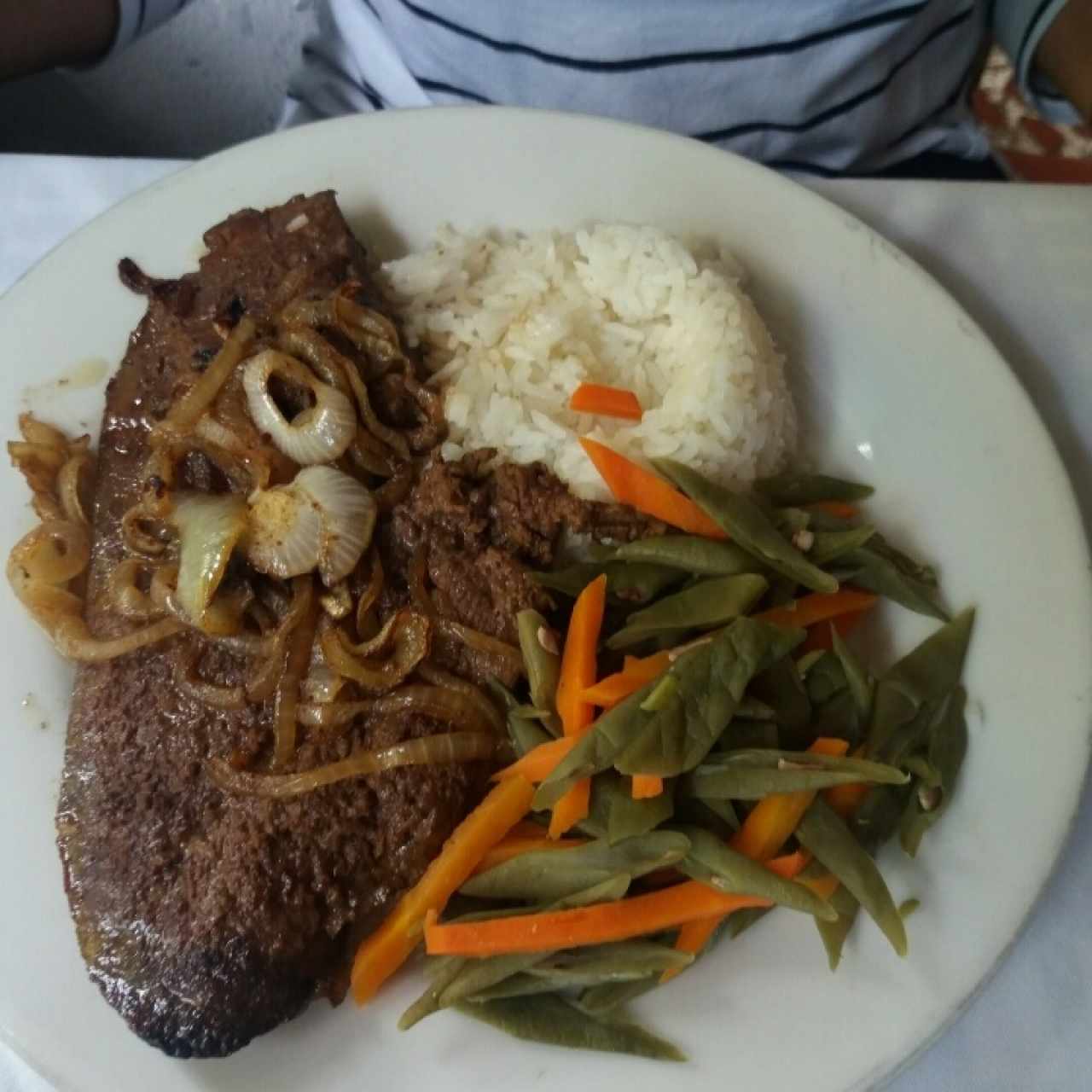 higado encebollado