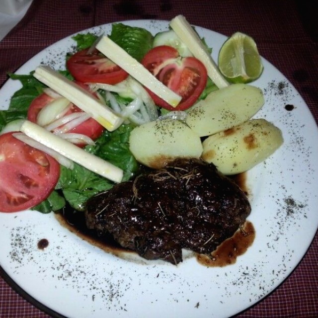 Lomito grappa trattoria
