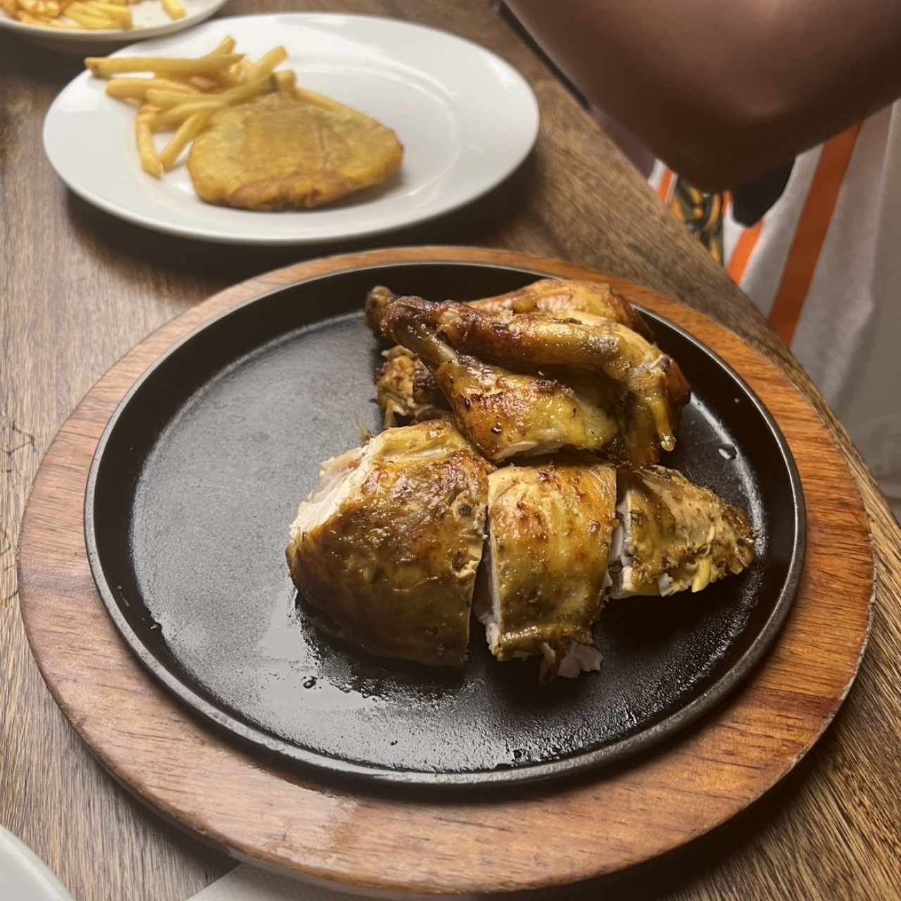 1/2 pollo a la brasa 
