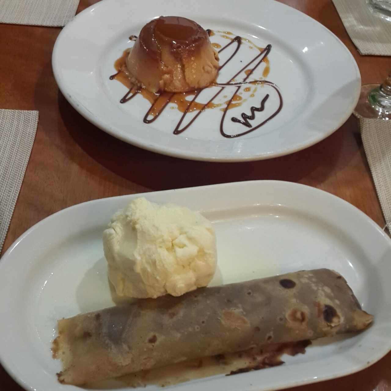 Crepe de chocolate de avellanas y quesillo de coco
