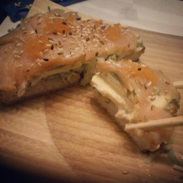 Sushi Pizza
