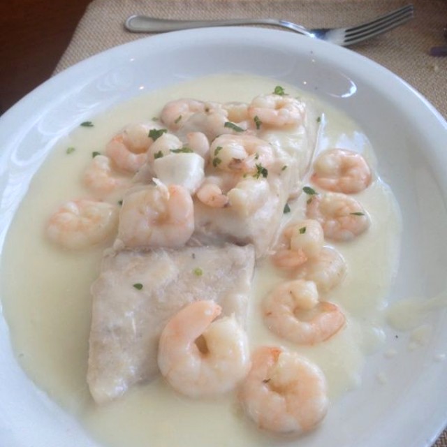 Churrasco de robalo al camarón 