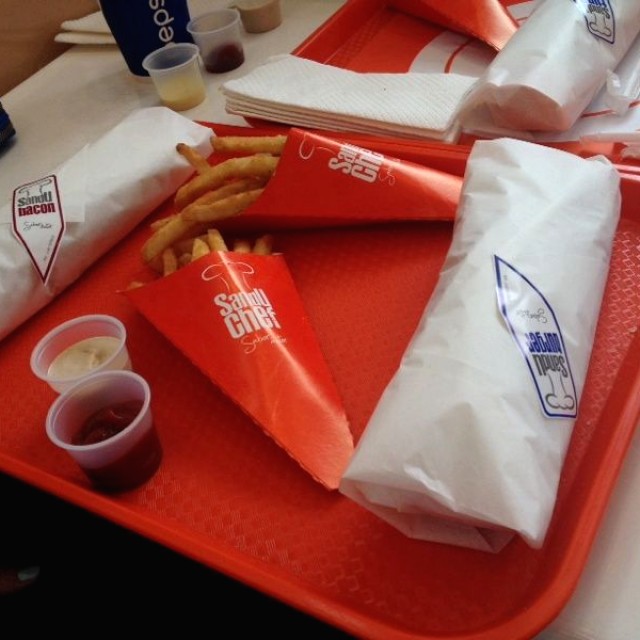 SanduBurger y SanduBacon @rdgonzu @erivimura