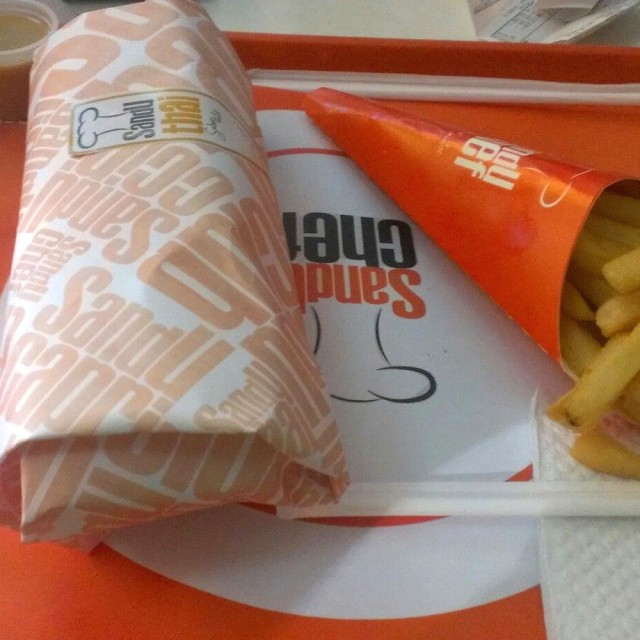 Sandu Thai con extra de Aguacate