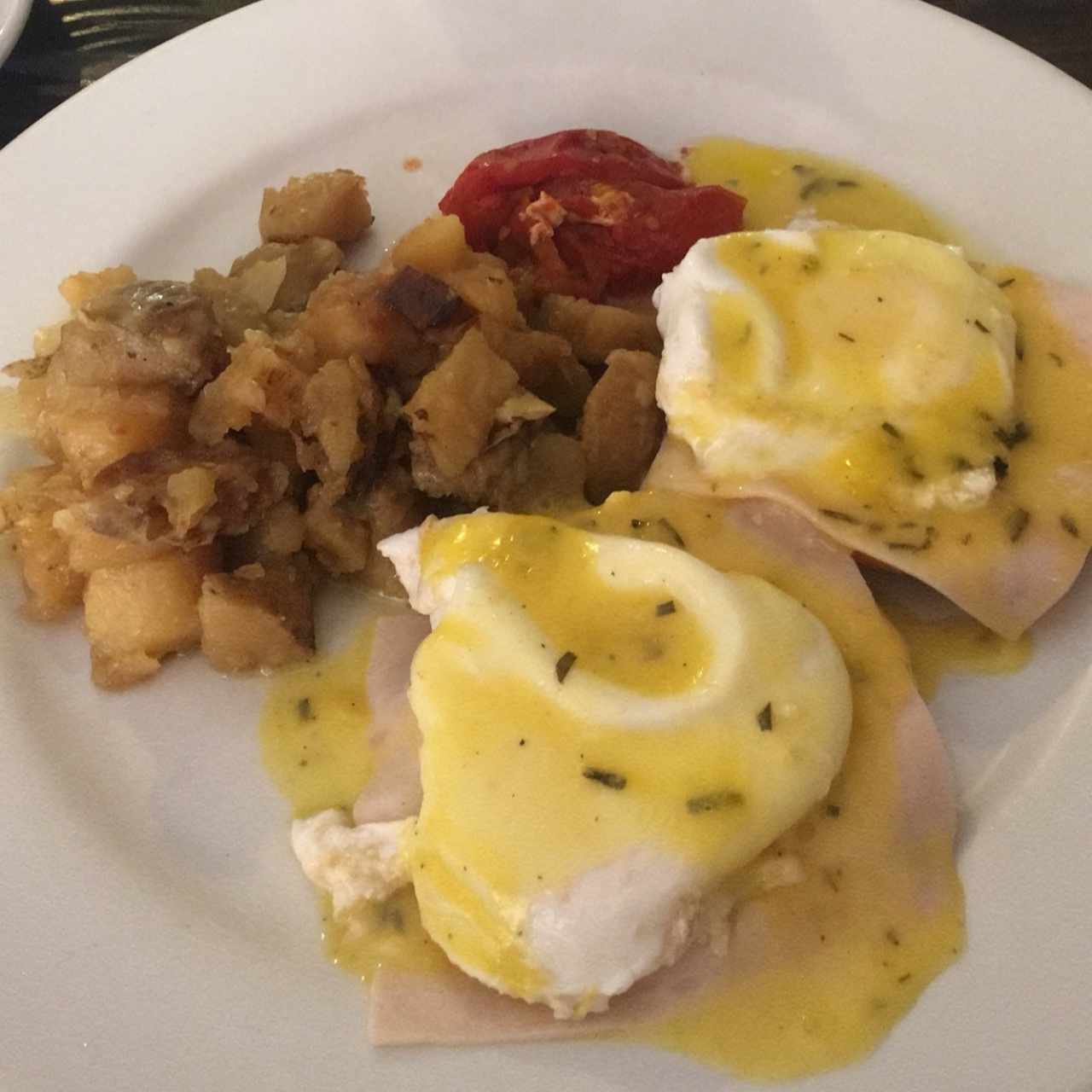 huevos benedictos