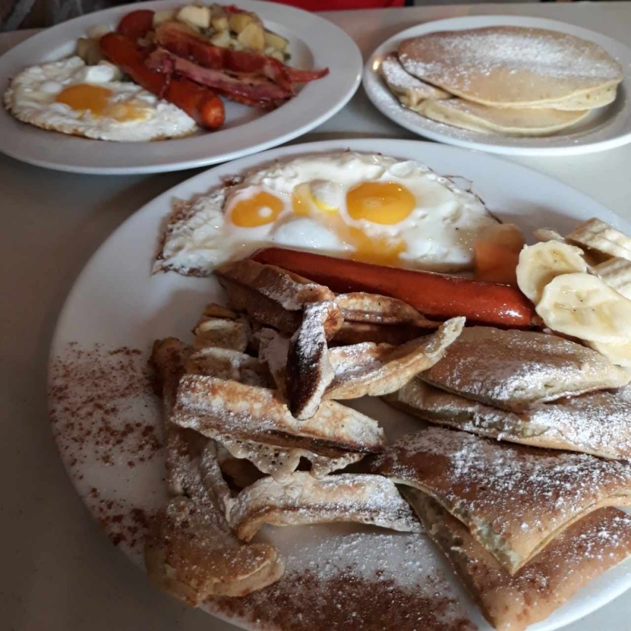 big breakfast (arriba) y mix breakfast