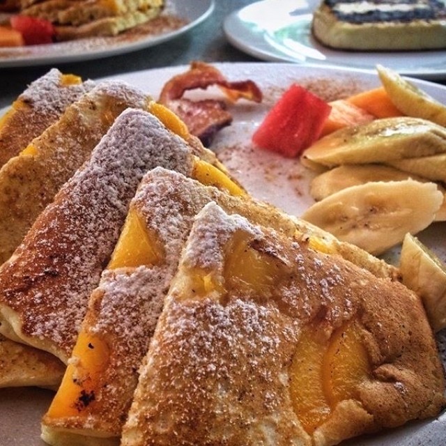 Panquecas rústicas con melocotón