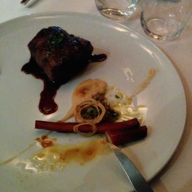 Lomito en cara de yuca