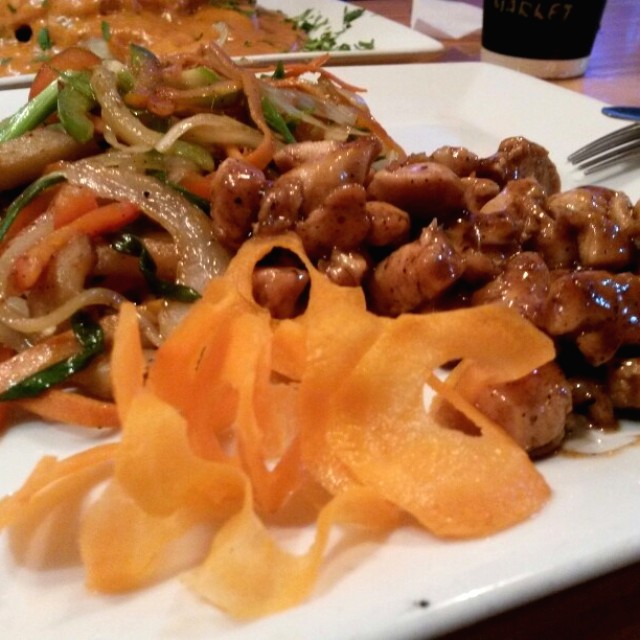 Teppan yaki de pollo. 