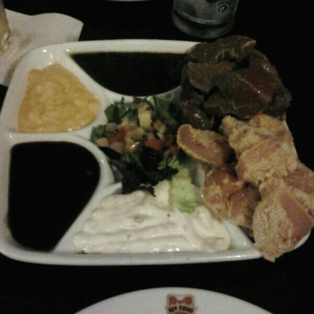 Fondue de carne y pollo empanizado ¡Bien proporcionado! 