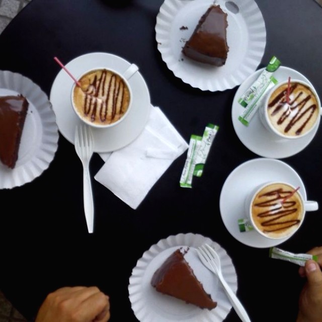 Torta de chocolate y mocacchino