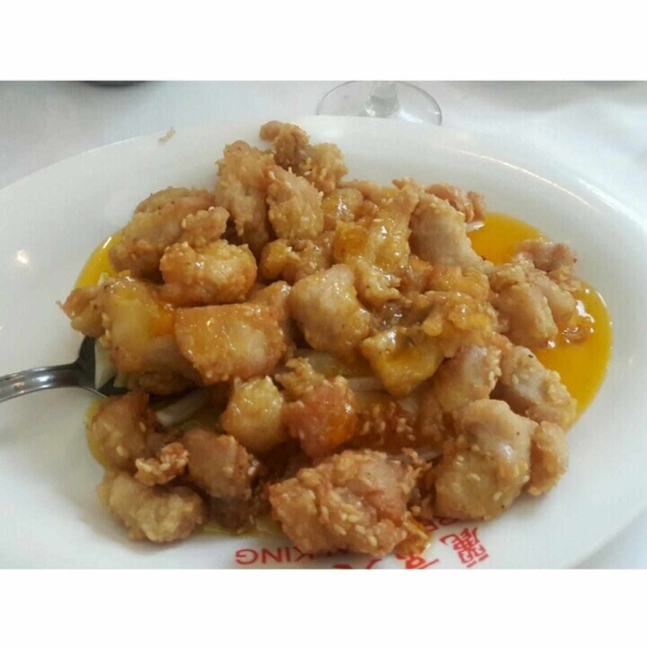 Pollo con ajonjolí