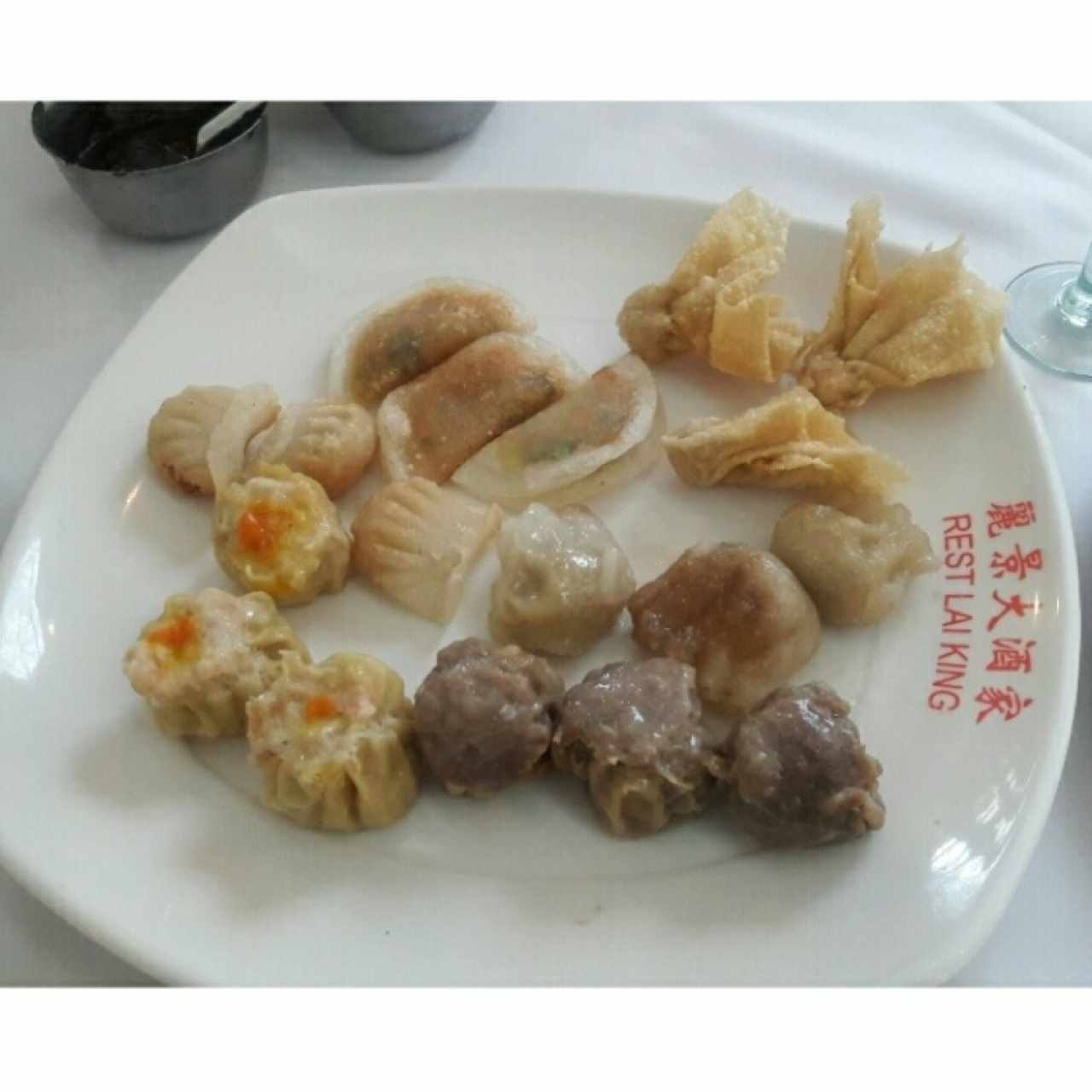 Plato de degustación de entradas