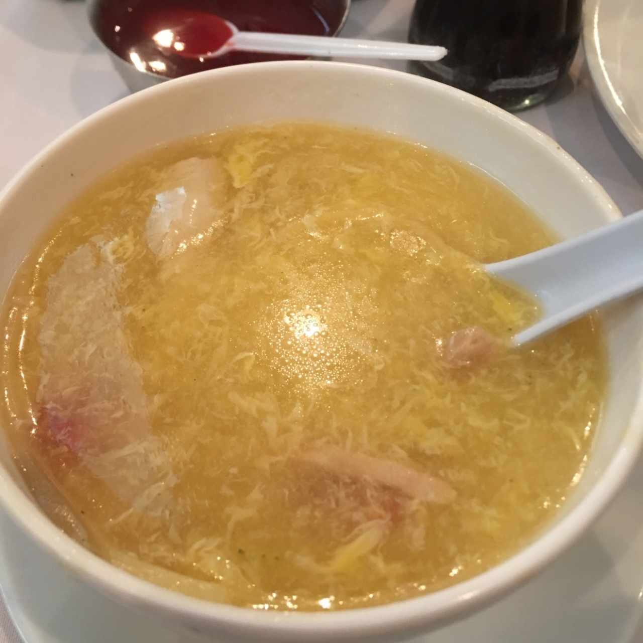 sopa de pollo laqueado