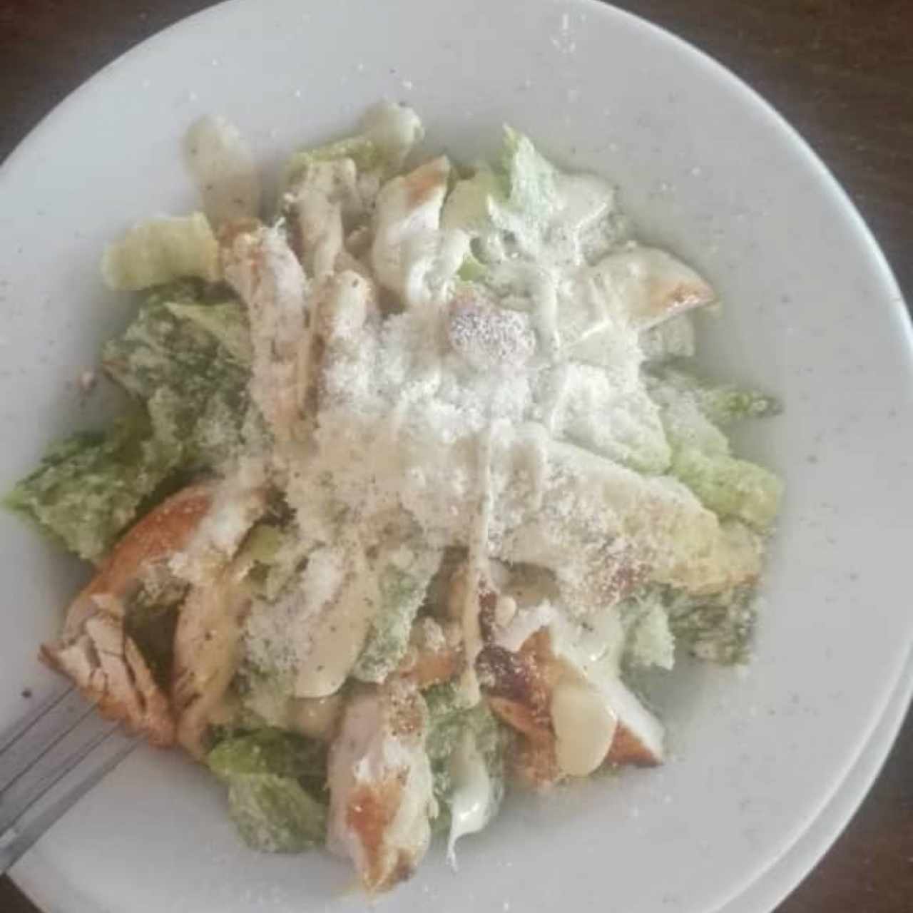 ensalada cesar con pollo