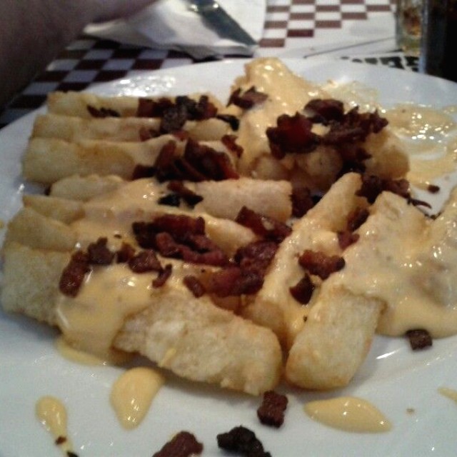 Yuca cheese y tocineta 