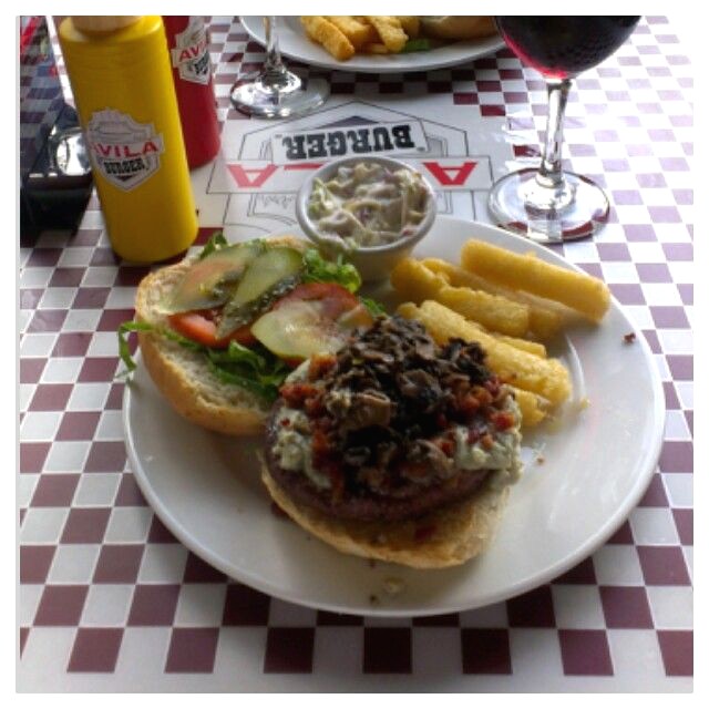 Galipán Burguer (Queso Azul y Tocineta, extra de champiñones)