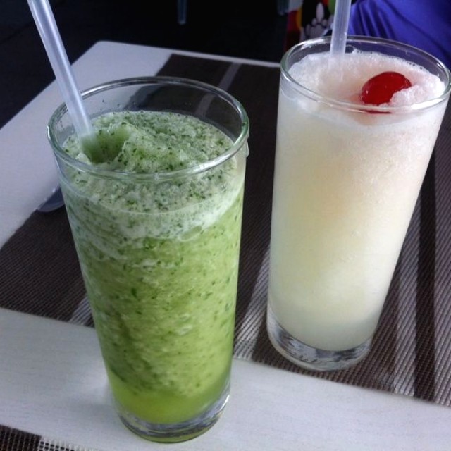 Excelente limonada con hierbabuena 