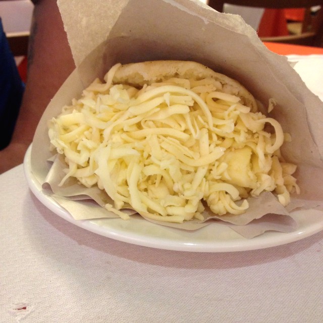 Arepa de queso amarillo