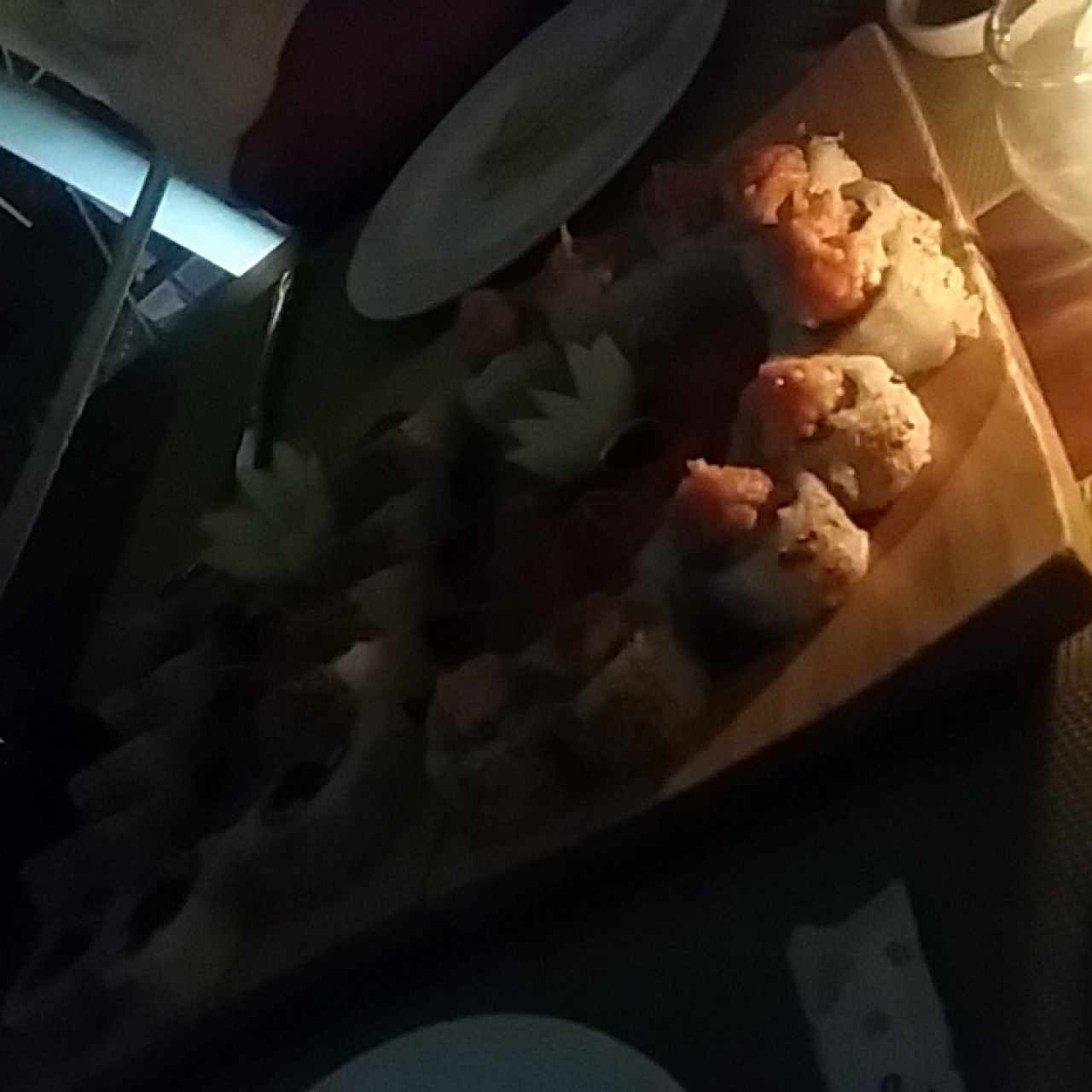 kenyi roll y bravo roll